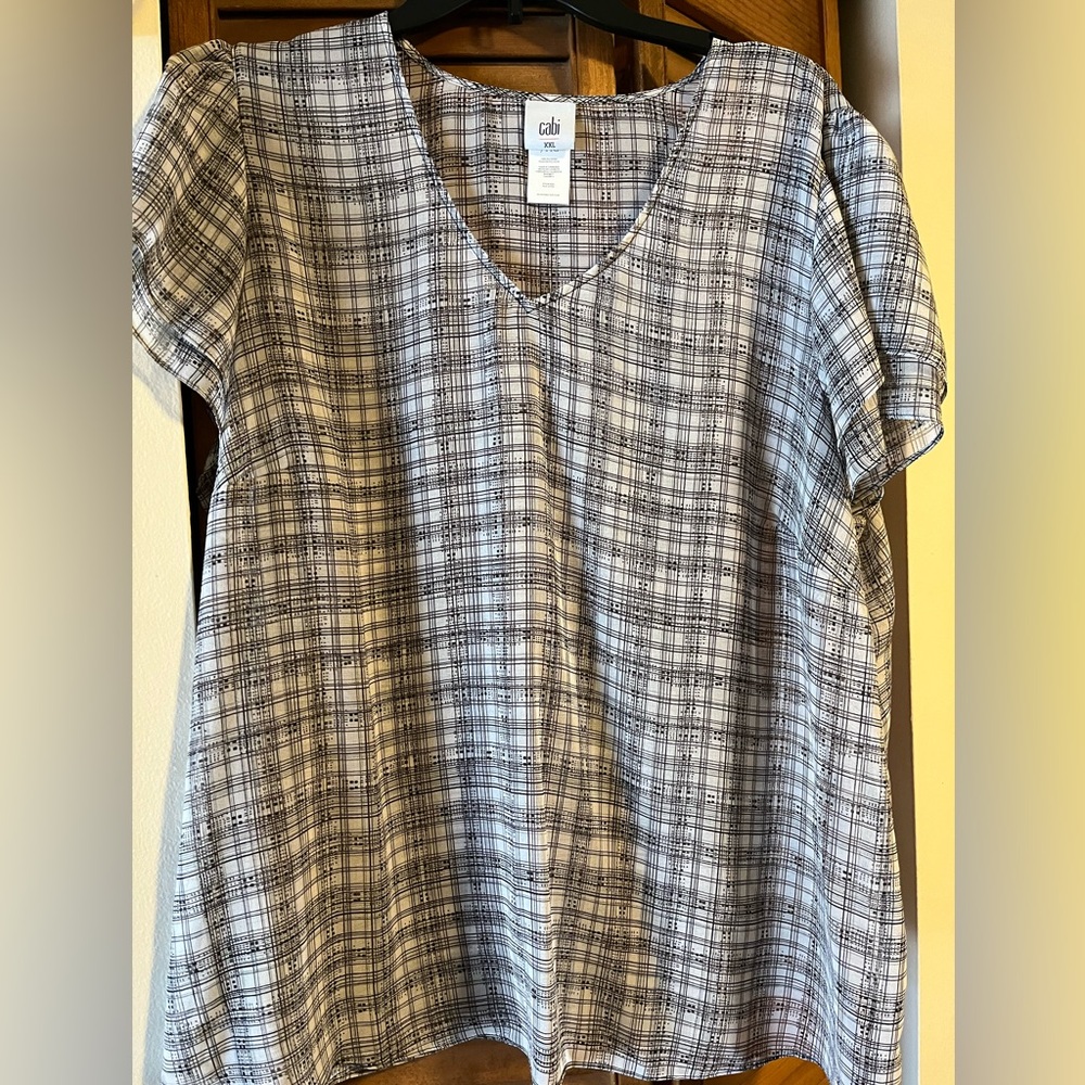 CAbi Monochrome Geometric Top XXL